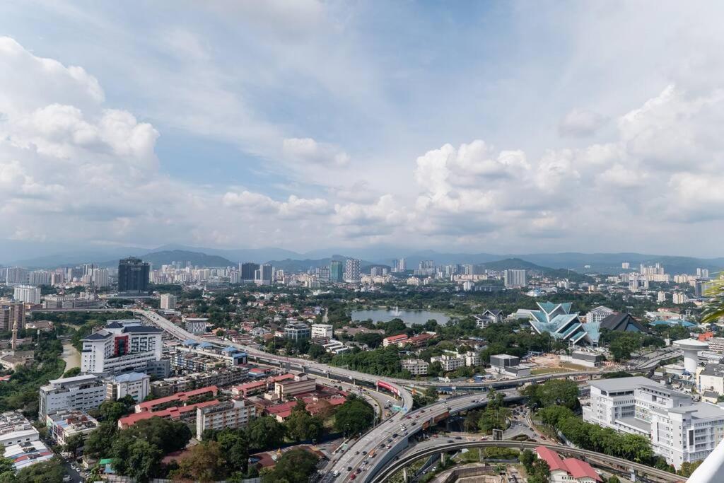 Tr Residence Lovely 3 Bedroom Unit 6Pax Next To Titiwangsa Lrt Kuala Lumpur Exterior foto